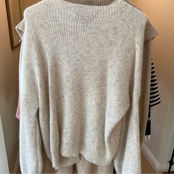 Kerisma sweater - Picture 7 of 7